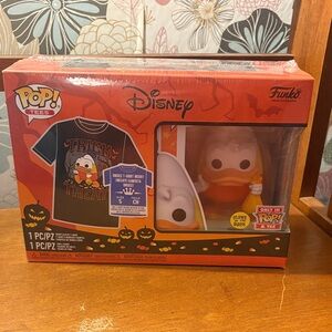 Funko Disney Donald Glow in the dark Trick or Treat Pop! Includes T-shirt size S